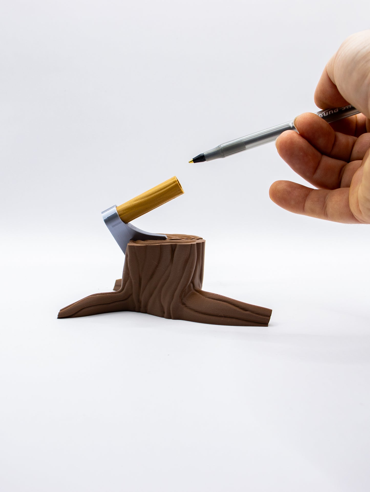 Porte-stylo Hache